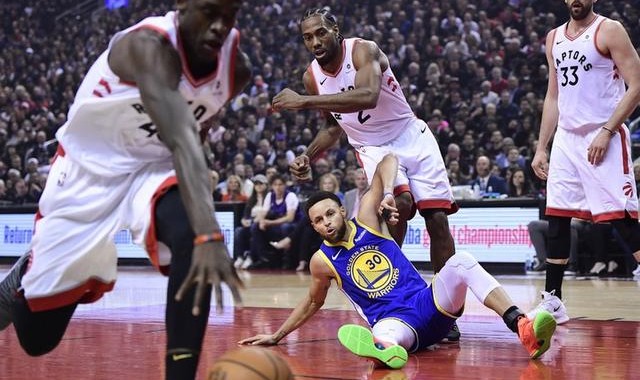  西亚卡姆暴扣连连猛龙击败奇才止颓