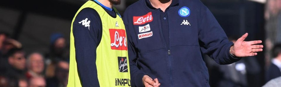  那不勒斯主帅下课，助教暂代帅位  