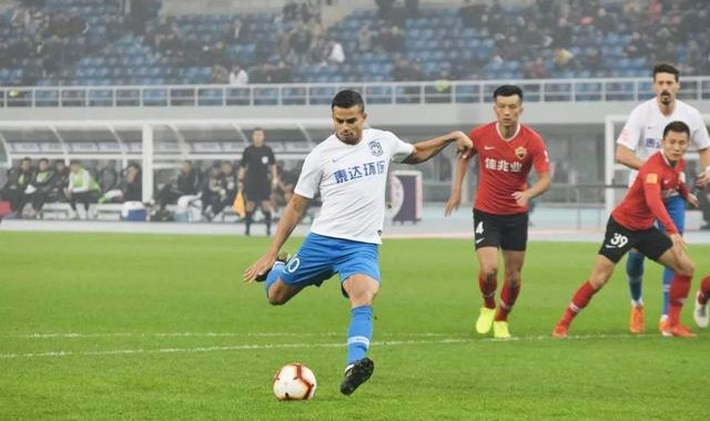  法甲联盟推出新规，外援登场人数受限制  